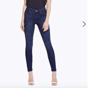 Mother Denim High Waisted Jeans in Clean Sweep 32